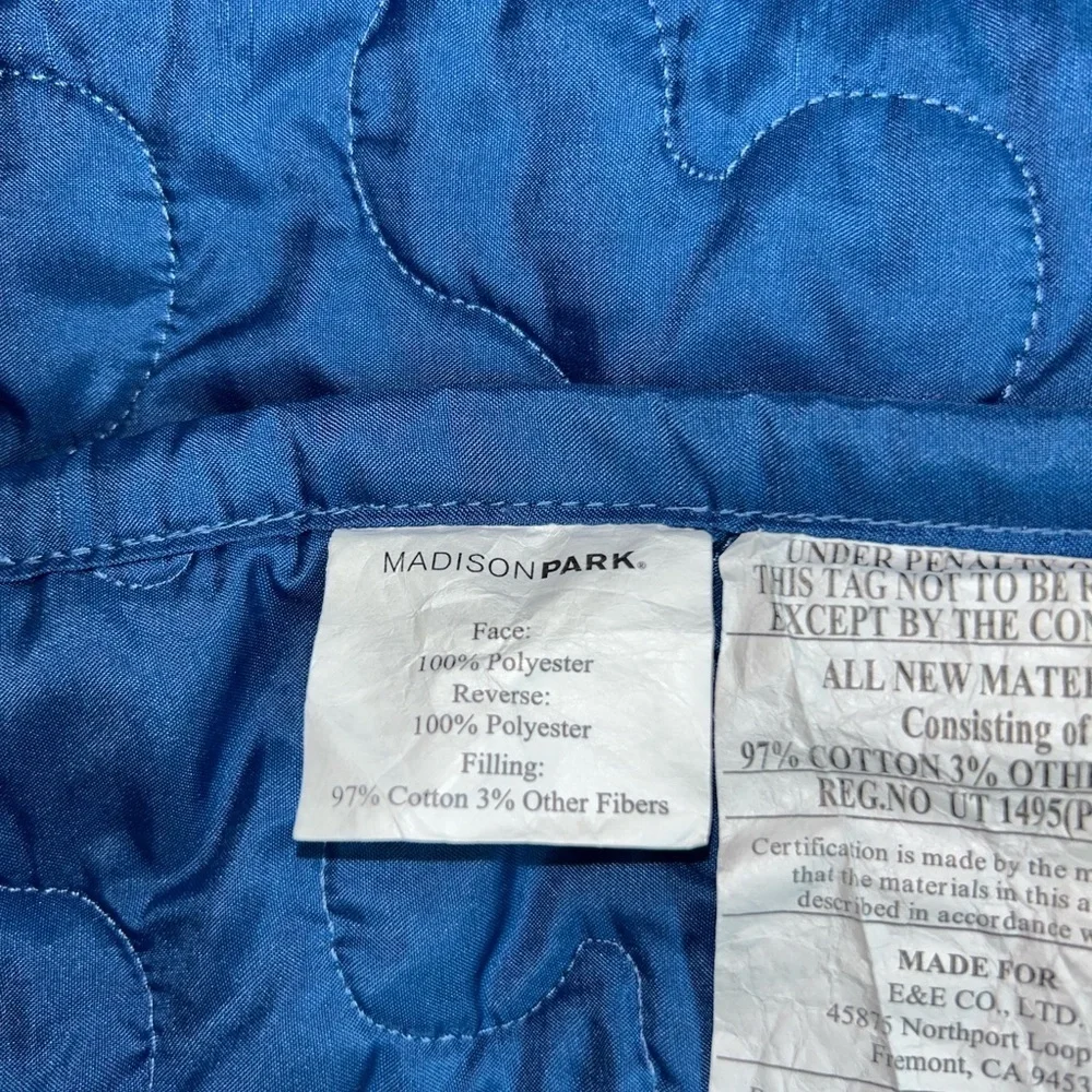 Madison Park Moraga 3-Pc Reversible Quilt Set With Two Pillow Cases. Size King